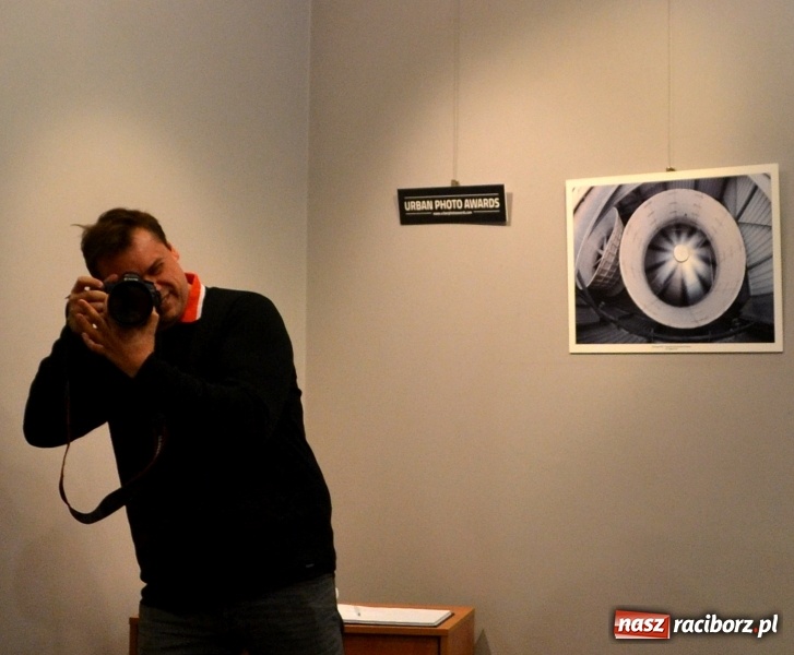 Zdjęcie w galerii na portalu naszraciborz.pl: Moskiewskie elektrociepłownie w raciborskiej galerii OBOK  wiadomości z regionu