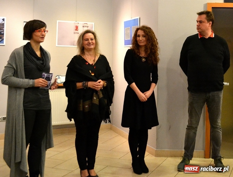 Zdjęcie w galerii na portalu naszraciborz.pl: Moskiewskie elektrociepłownie w raciborskiej galerii OBOK  wiadomości z regionu