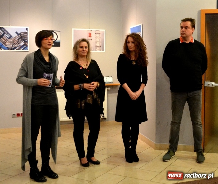 Zdjęcie w galerii na portalu naszraciborz.pl: Moskiewskie elektrociepłownie w raciborskiej galerii OBOK  wiadomości z regionu