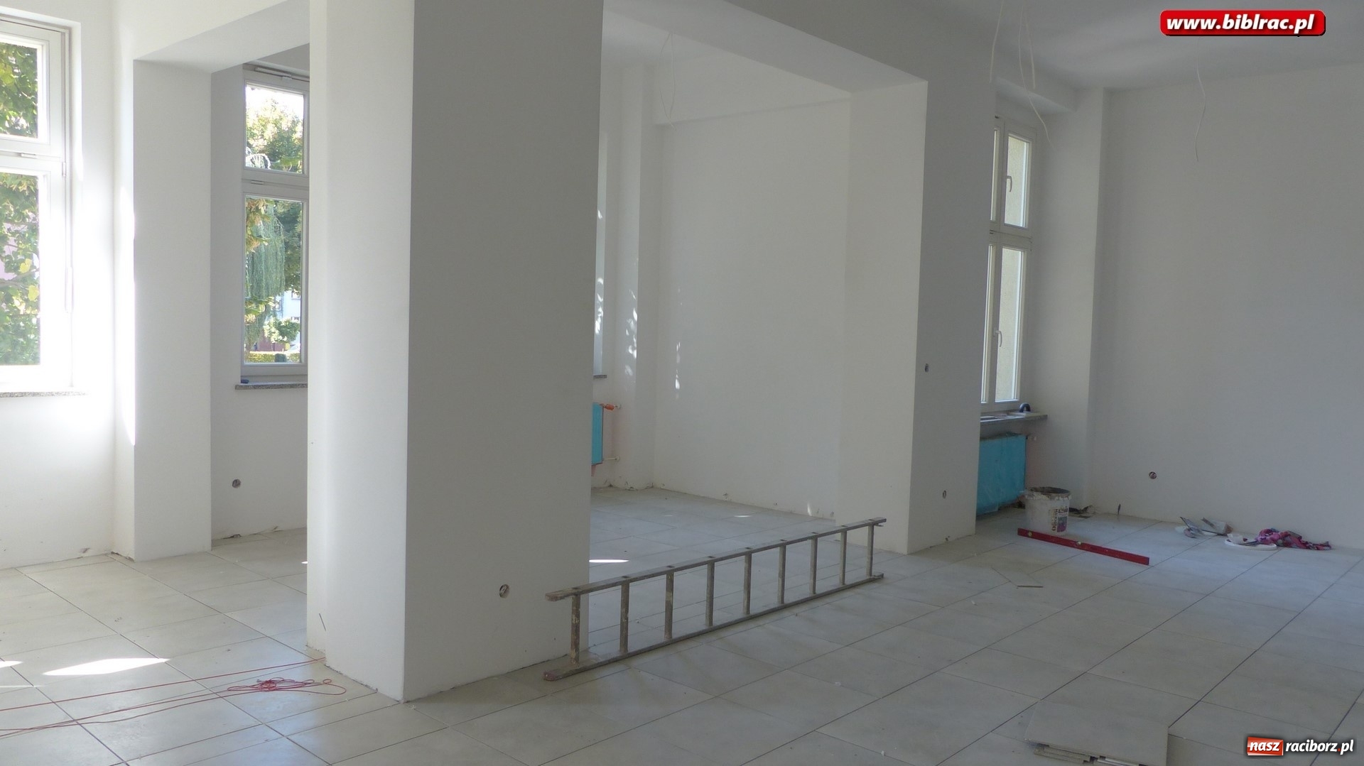 Zdjęcie w galerii na portalu naszraciborz.pl: Remont biblioteki przy Kasprowicza – kiedy koniec?  wiadomości z regionu