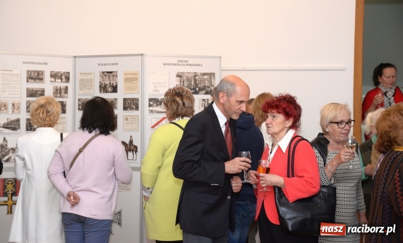 Zdjęcie w galerii na portalu naszraciborz.pl: Wystawa DROGI DO NIEPODLEGŁEJ 1905 – 1918 w raciborskim Muzeum  wiadomości z regionu