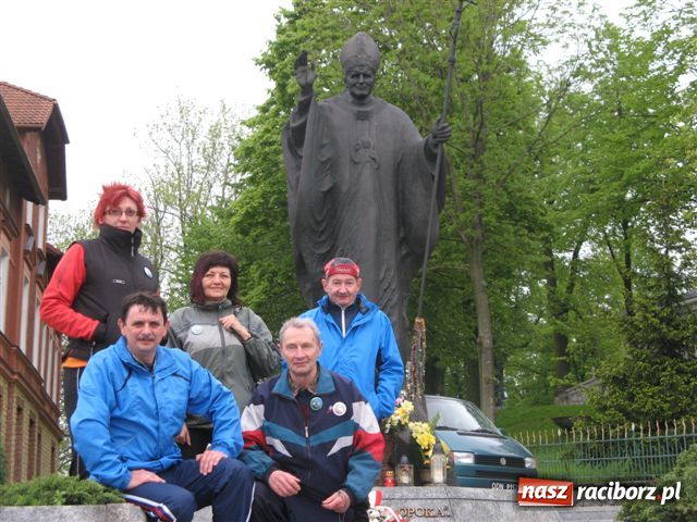 Zdjęcie w galerii na portalu naszraciborz.pl: Pielgrzymka na Górę św. Anny wiadomości z regionu