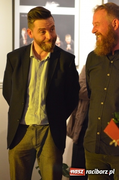 Zdjęcie w galerii na portalu naszraciborz.pl: Blaszany bębenek otworzył trzydniowe raciborskie święto teatru wiadomości z regionu