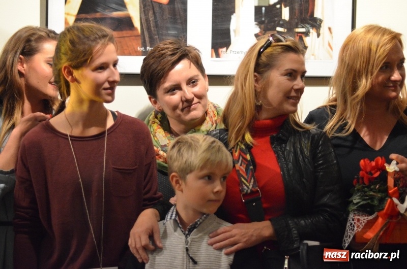 Zdjęcie w galerii na portalu naszraciborz.pl: Blaszany bębenek otworzył trzydniowe raciborskie święto teatru wiadomości z regionu