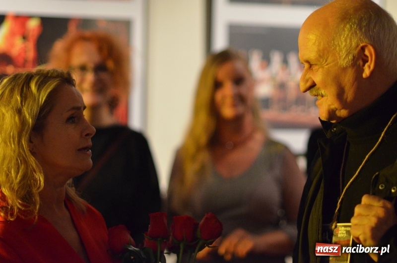 Zdjęcie w galerii na portalu naszraciborz.pl: Blaszany bębenek otworzył trzydniowe raciborskie święto teatru wiadomości z regionu