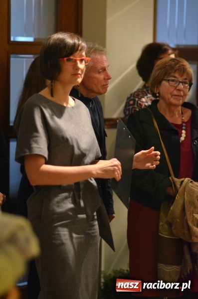 Zdjęcie w galerii na portalu naszraciborz.pl: Blaszany bębenek otworzył trzydniowe raciborskie święto teatru wiadomości z regionu