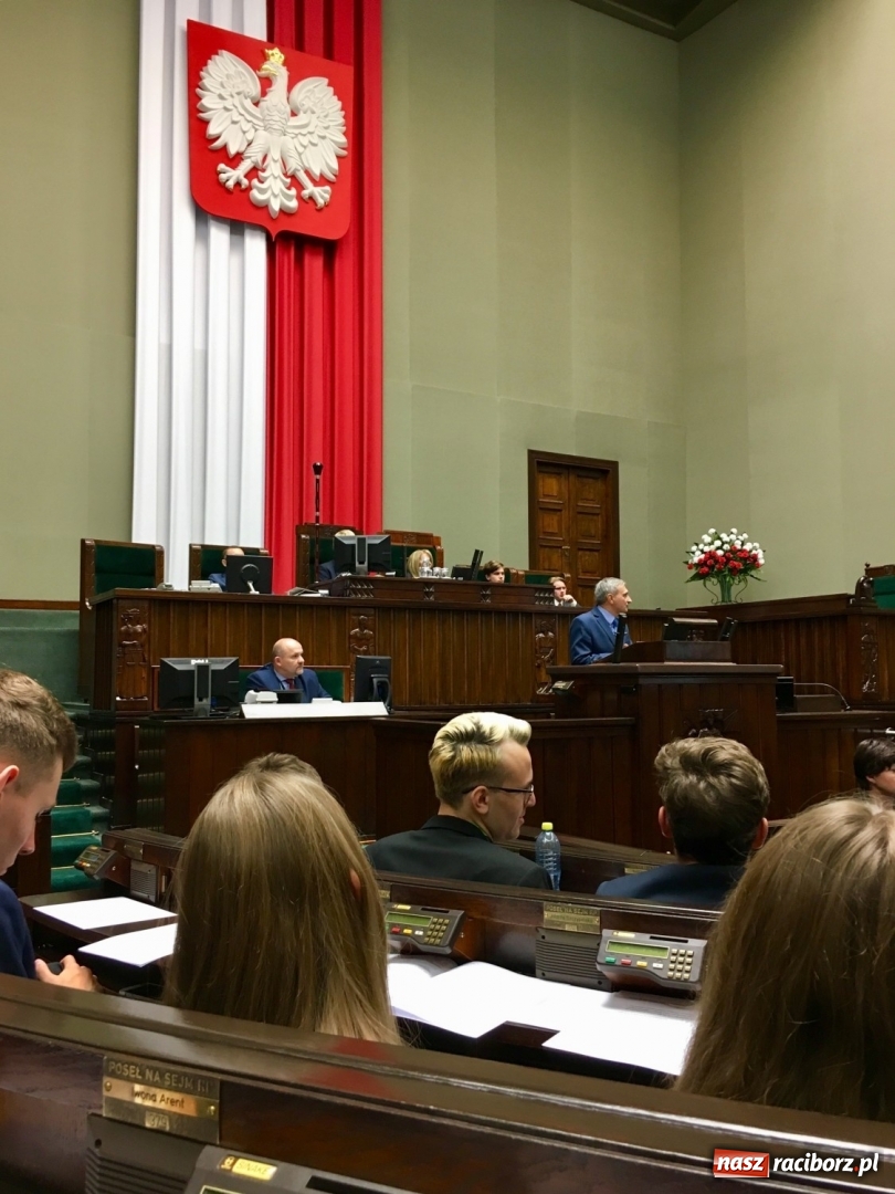 Zdjęcie w galerii na portalu naszraciborz.pl: Uczeń z powiatu raciborskiego posłem Sejmu Dzieci i Młodzieży wiadomości z regionu