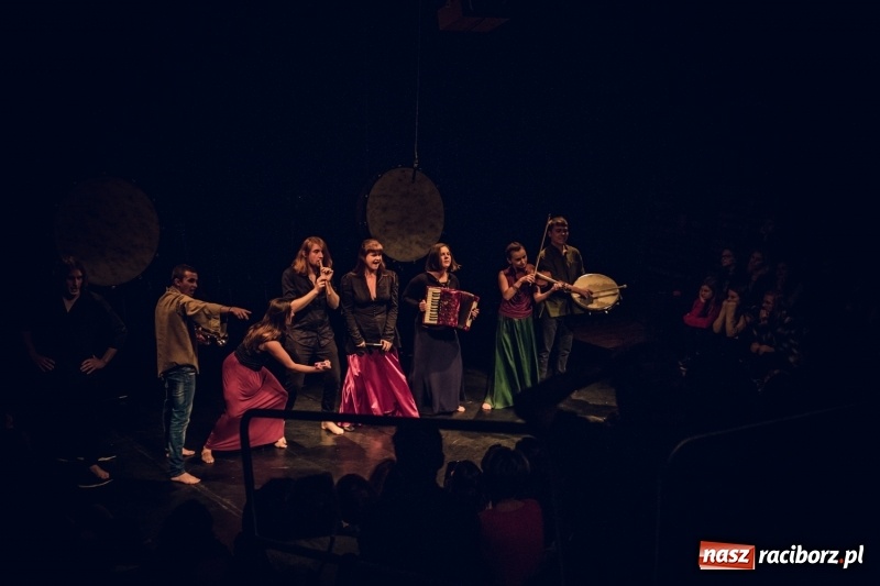 Zdjęcie w galerii na portalu naszraciborz.pl: Ghost dance na scenie RCK  wiadomości z regionu