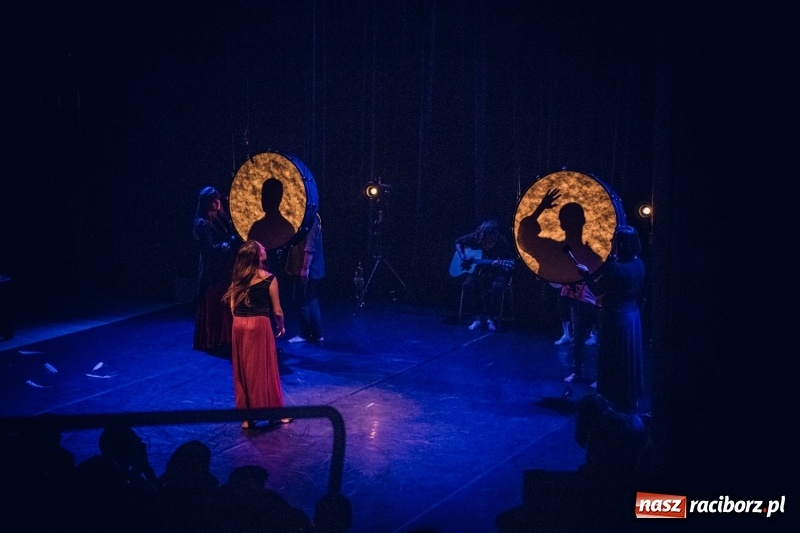 Zdjęcie w galerii na portalu naszraciborz.pl: Ghost dance na scenie RCK  wiadomości z regionu