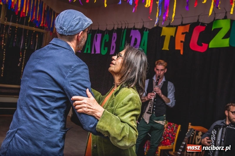 Zdjęcie w galerii na portalu naszraciborz.pl: Parkiet kawiarni Tęczowa znów był pełen tancerzy FOTO i WIDEO wiadomości z regionu