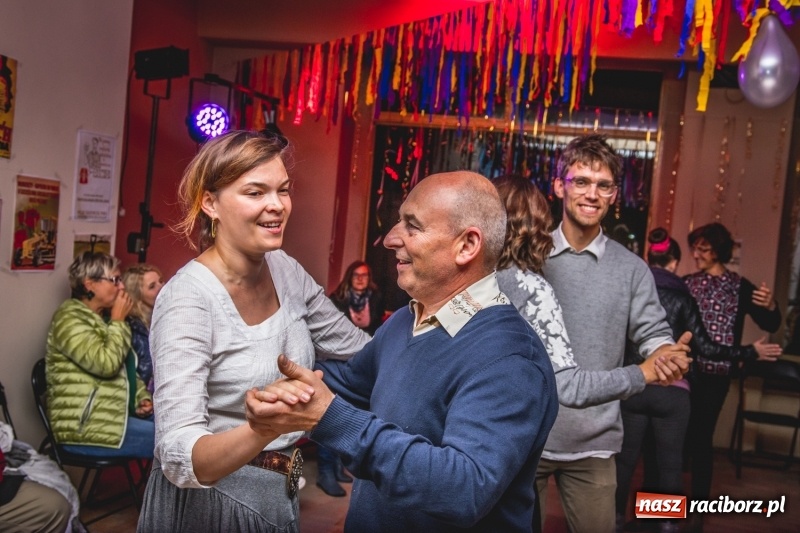 Zdjęcie w galerii na portalu naszraciborz.pl: Parkiet kawiarni Tęczowa znów był pełen tancerzy FOTO i WIDEO wiadomości z regionu