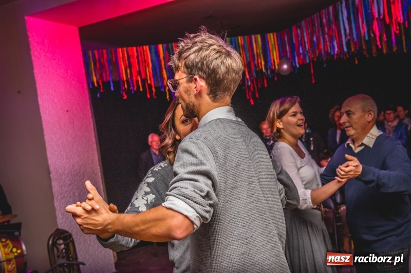 Zdjęcie w galerii na portalu naszraciborz.pl: Parkiet kawiarni Tęczowa znów był pełen tancerzy FOTO i WIDEO wiadomości z regionu
