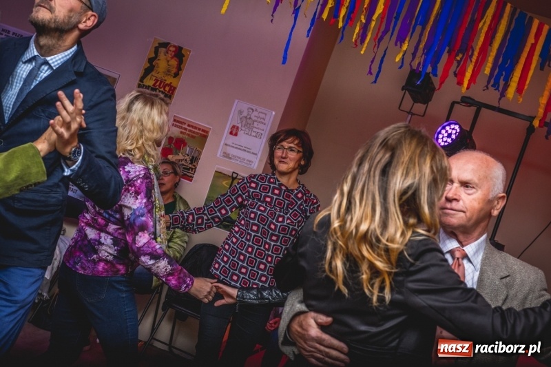 Zdjęcie w galerii na portalu naszraciborz.pl: Parkiet kawiarni Tęczowa znów był pełen tancerzy FOTO i WIDEO wiadomości z regionu