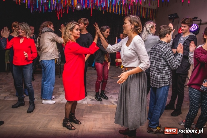 Zdjęcie w galerii na portalu naszraciborz.pl: Parkiet kawiarni Tęczowa znów był pełen tancerzy FOTO i WIDEO wiadomości z regionu