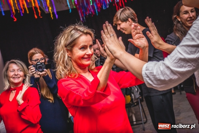 Zdjęcie w galerii na portalu naszraciborz.pl: Parkiet kawiarni Tęczowa znów był pełen tancerzy FOTO i WIDEO wiadomości z regionu