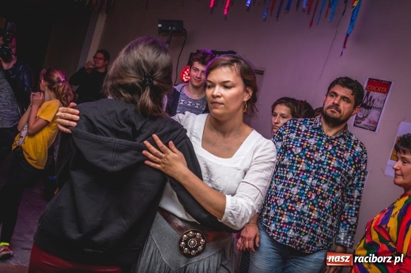 Zdjęcie w galerii na portalu naszraciborz.pl: Parkiet kawiarni Tęczowa znów był pełen tancerzy FOTO i WIDEO wiadomości z regionu