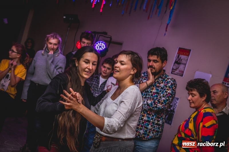 Zdjęcie w galerii na portalu naszraciborz.pl: Parkiet kawiarni Tęczowa znów był pełen tancerzy FOTO i WIDEO wiadomości z regionu