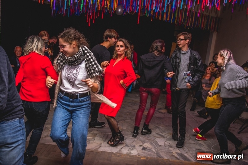 Zdjęcie w galerii na portalu naszraciborz.pl: Parkiet kawiarni Tęczowa znów był pełen tancerzy FOTO i WIDEO wiadomości z regionu