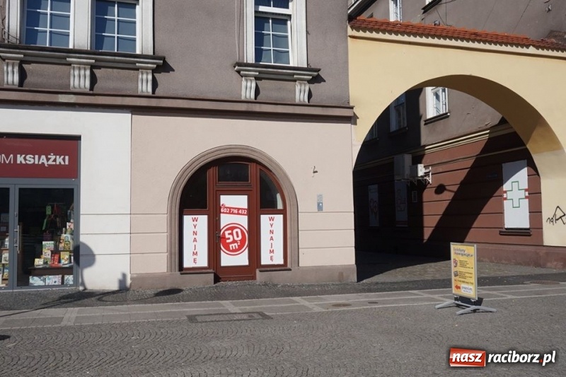 Zdjęcie w galerii na portalu naszraciborz.pl: Władza mówi, że Racibórz się rozwija i ma się dobrze...  wiadomości z regionu