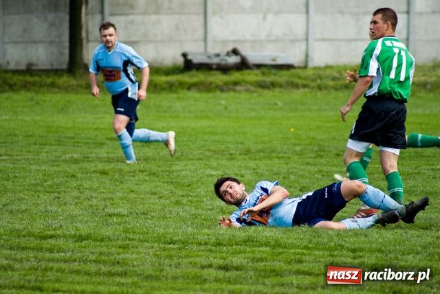 Zdjęcie w galerii na portalu naszraciborz.pl: Sprawiedliwy remis w trudnych warunkach wiadomości z regionu