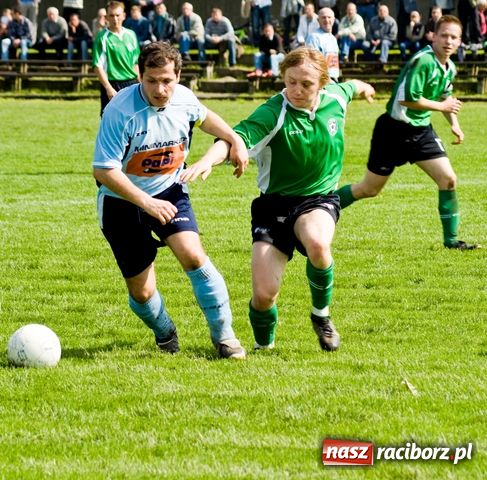 Zdjęcie w galerii na portalu naszraciborz.pl: Sprawiedliwy remis w trudnych warunkach wiadomości z regionu