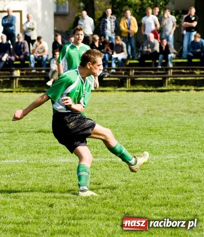 Zdjęcie w galerii na portalu naszraciborz.pl: Sprawiedliwy remis w trudnych warunkach wiadomości z regionu