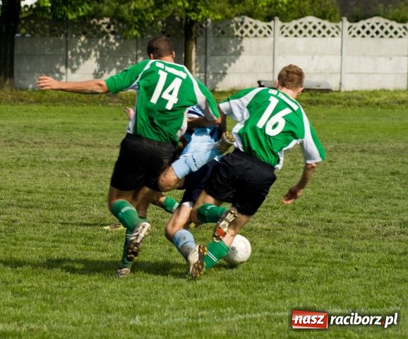 Zdjęcie w galerii na portalu naszraciborz.pl: Sprawiedliwy remis w trudnych warunkach wiadomości z regionu