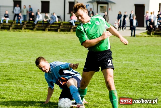Zdjęcie w galerii na portalu naszraciborz.pl: Sprawiedliwy remis w trudnych warunkach wiadomości z regionu