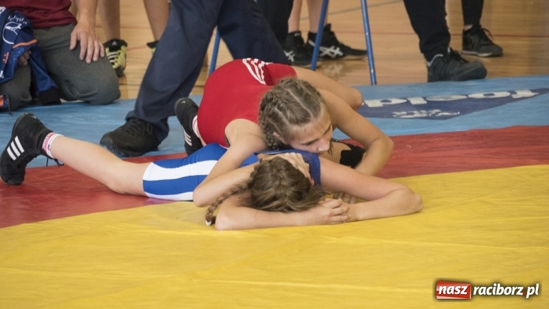Zdjęcie w galerii na portalu naszraciborz.pl: Zapaśnicze zmagania na matach w Rudniku  wiadomości z regionu