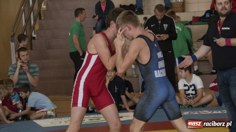 Zdjęcie w galerii na portalu naszraciborz.pl: Zapaśnicze zmagania na matach w Rudniku  wiadomości z regionu
