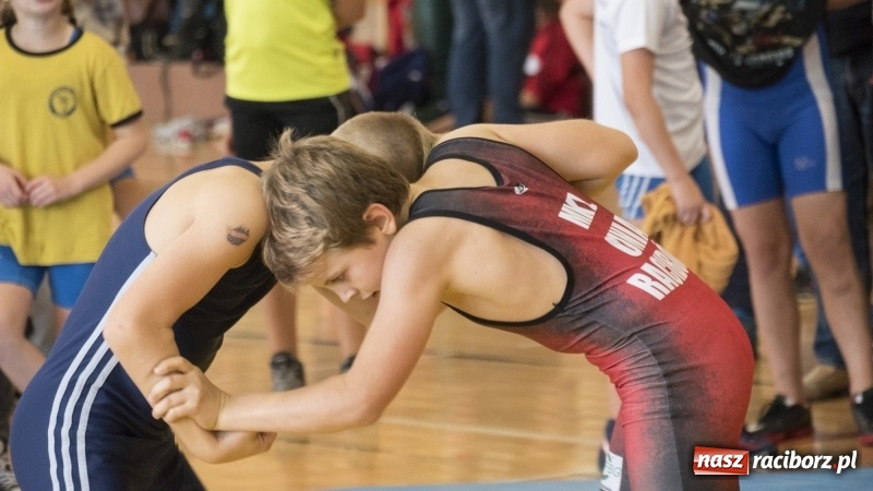 Zdjęcie w galerii na portalu naszraciborz.pl: Zapaśnicze zmagania na matach w Rudniku  wiadomości z regionu
