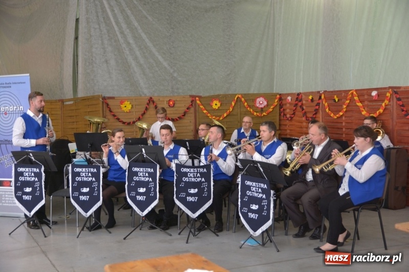 Zdjęcie w galerii na portalu naszraciborz.pl: Mniejszość niemiecka spotkała się w Pietrowicach Wielkich  wiadomości z regionu