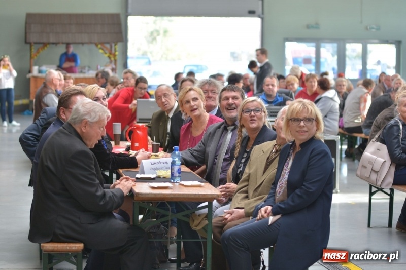 Zdjęcie w galerii na portalu naszraciborz.pl: Mniejszość niemiecka spotkała się w Pietrowicach Wielkich  wiadomości z regionu