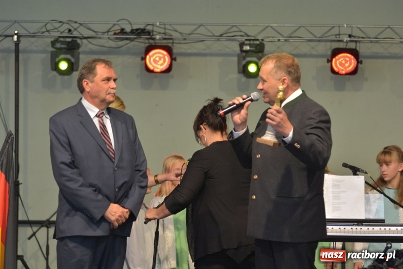 Zdjęcie w galerii na portalu naszraciborz.pl: Mniejszość niemiecka spotkała się w Pietrowicach Wielkich  wiadomości z regionu