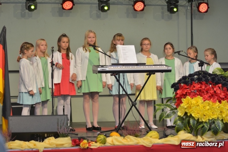 Zdjęcie w galerii na portalu naszraciborz.pl: Mniejszość niemiecka spotkała się w Pietrowicach Wielkich  wiadomości z regionu