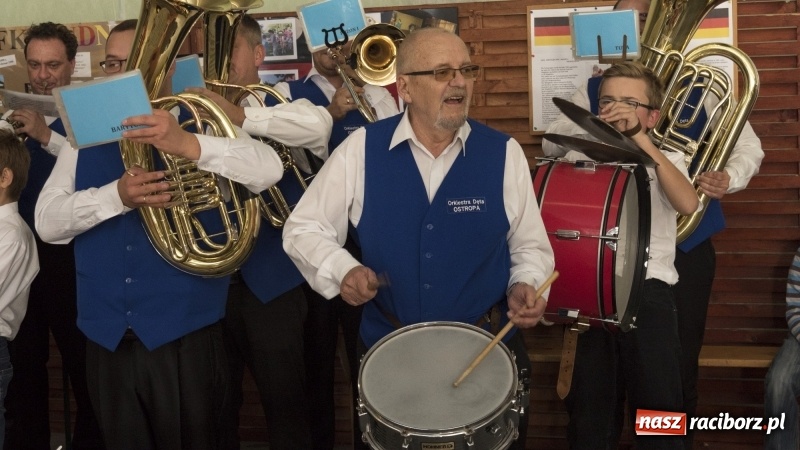 Zdjęcie w galerii na portalu naszraciborz.pl: Mniejszość niemiecka spotkała się w Pietrowicach Wielkich  wiadomości z regionu