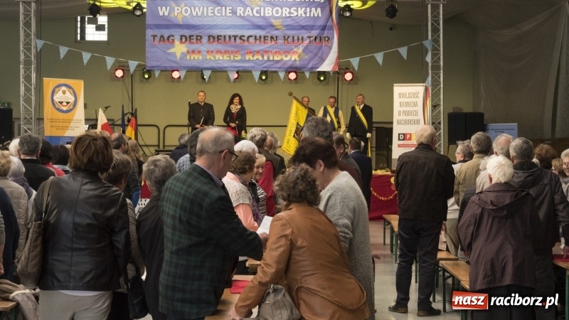 Zdjęcie w galerii na portalu naszraciborz.pl: Mniejszość niemiecka spotkała się w Pietrowicach Wielkich  wiadomości z regionu