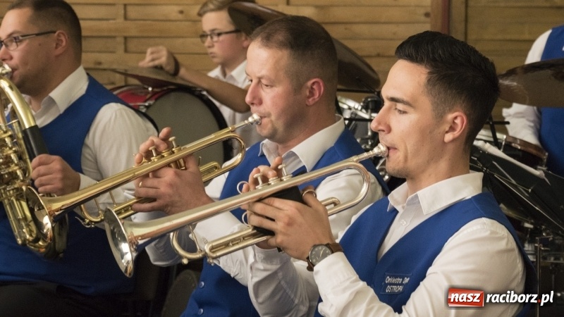 Zdjęcie w galerii na portalu naszraciborz.pl: Mniejszość niemiecka spotkała się w Pietrowicach Wielkich  wiadomości z regionu