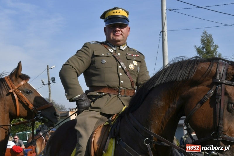 Zdjęcie w galerii na portalu naszraciborz.pl: Piękna pogoda, malownicze krajobrazy i pogoń za lisem – Hubertus w Kornowacu FOTO i WIDEO wiadomości z regionu