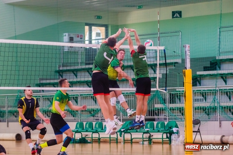 Zdjęcie w galerii na portalu naszraciborz.pl: Siatkówka: Płomień Przystajń dzielnie walczył, lecz punktów nie uświadczył wiadomości z regionu