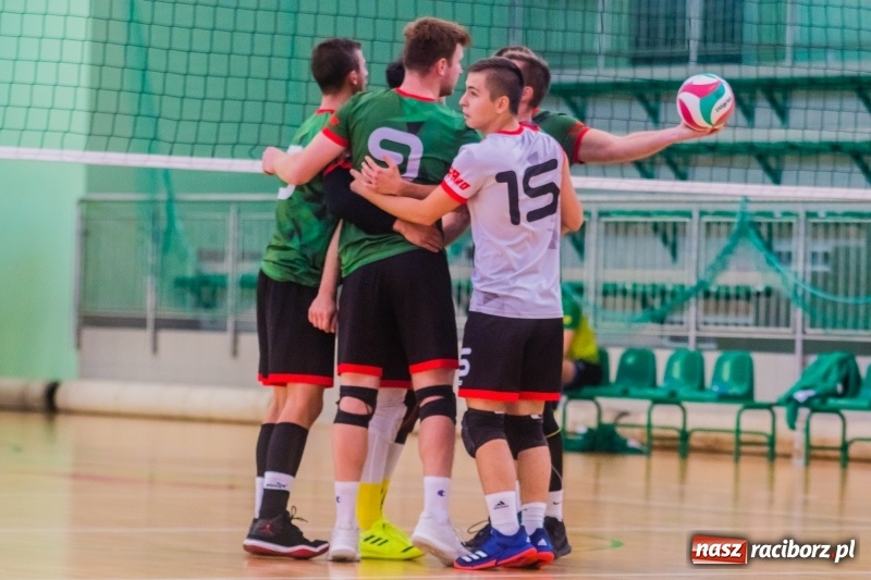 Zdjęcie w galerii na portalu naszraciborz.pl: Siatkówka: Płomień Przystajń dzielnie walczył, lecz punktów nie uświadczył wiadomości z regionu