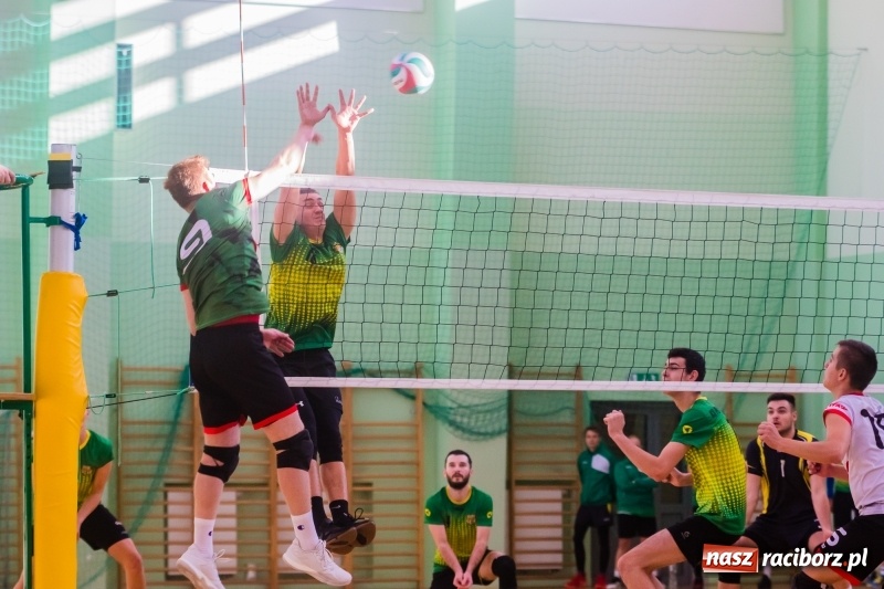 Zdjęcie w galerii na portalu naszraciborz.pl: Siatkówka: Płomień Przystajń dzielnie walczył, lecz punktów nie uświadczył wiadomości z regionu