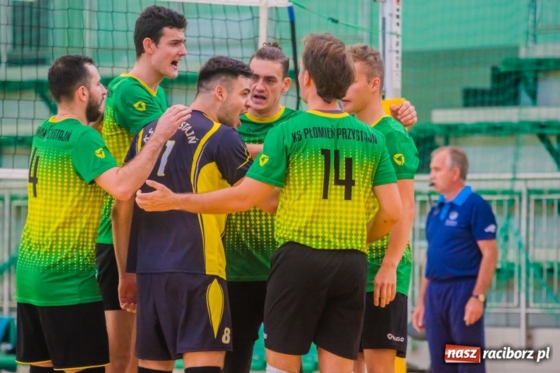 Zdjęcie w galerii na portalu naszraciborz.pl: Siatkówka: Płomień Przystajń dzielnie walczył, lecz punktów nie uświadczył wiadomości z regionu