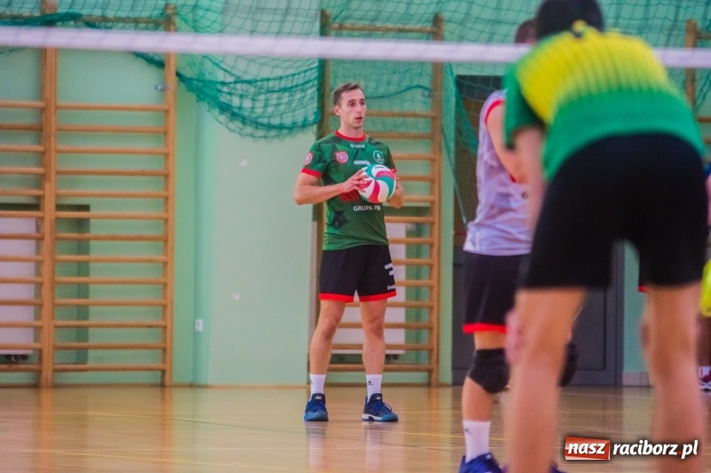 Zdjęcie w galerii na portalu naszraciborz.pl: Siatkówka: Płomień Przystajń dzielnie walczył, lecz punktów nie uświadczył wiadomości z regionu