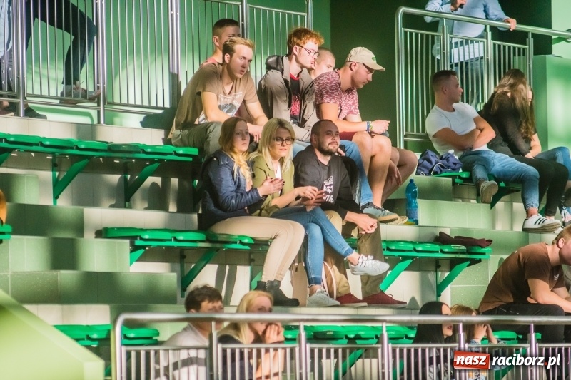 Zdjęcie w galerii na portalu naszraciborz.pl: Siatkówka: Płomień Przystajń dzielnie walczył, lecz punktów nie uświadczył wiadomości z regionu