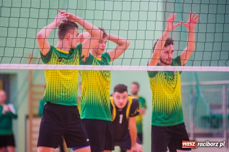 Zdjęcie w galerii na portalu naszraciborz.pl: Siatkówka: Płomień Przystajń dzielnie walczył, lecz punktów nie uświadczył wiadomości z regionu