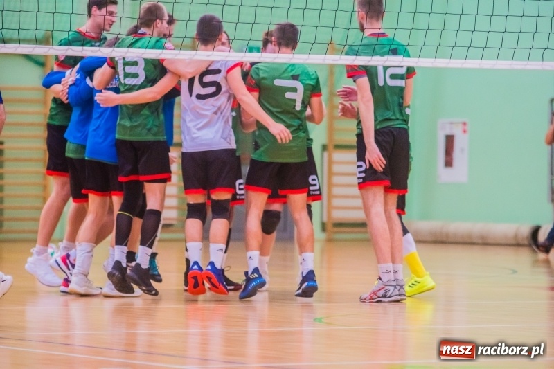 Zdjęcie w galerii na portalu naszraciborz.pl: Siatkówka: Płomień Przystajń dzielnie walczył, lecz punktów nie uświadczył wiadomości z regionu