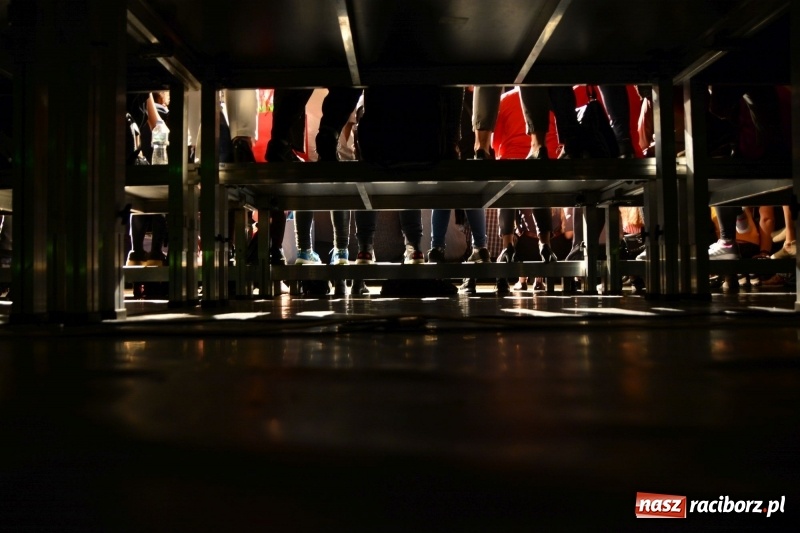 Zdjęcie w galerii na portalu naszraciborz.pl: Raport Panika. Arti Grabowski w Raciborzu wiadomości z regionu