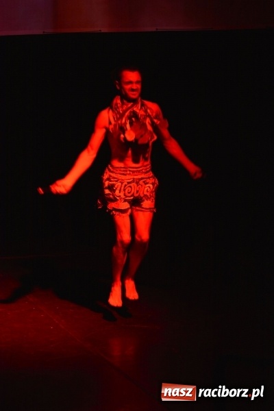 Zdjęcie w galerii na portalu naszraciborz.pl: Raport Panika. Arti Grabowski w Raciborzu wiadomości z regionu