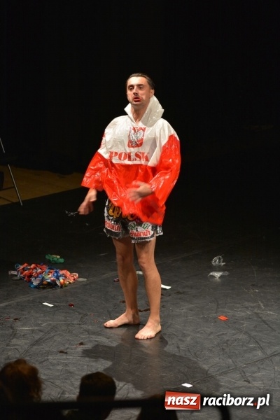 Zdjęcie w galerii na portalu naszraciborz.pl: Raport Panika. Arti Grabowski w Raciborzu wiadomości z regionu